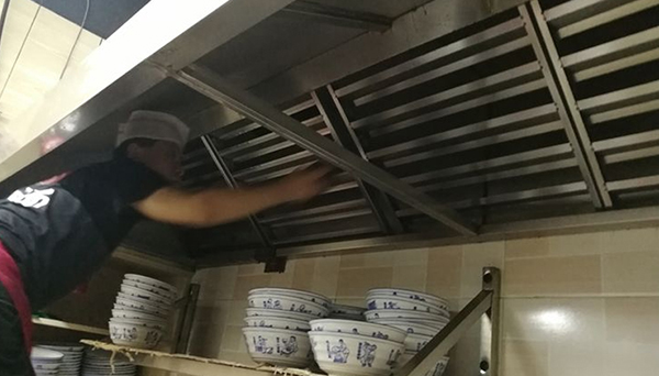 頻繁開(kāi)關(guān)油煙凈化器，這樣做可以節(jié)約用電嗎？